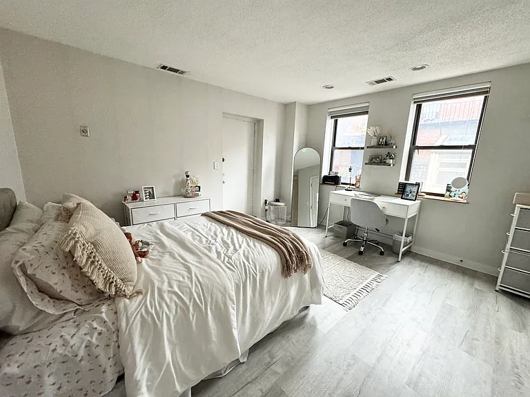 71 Gainsborough St #201 — Photo 10