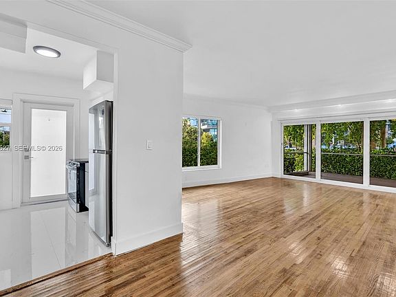 3rd image of 9200 E Bay Harbor Dr APT 1