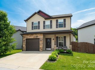 624 Cardwell Ln, Fletcher, NC 28732