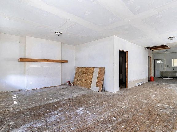 5th image of 3718 N 7th STREET