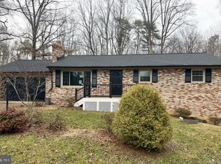 96 Sandy Ridge Rd, Fredericksburg, VA 22405