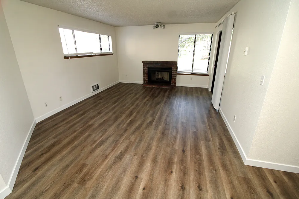 2 bed, 1100 sqft, $2,295 — Photo 2