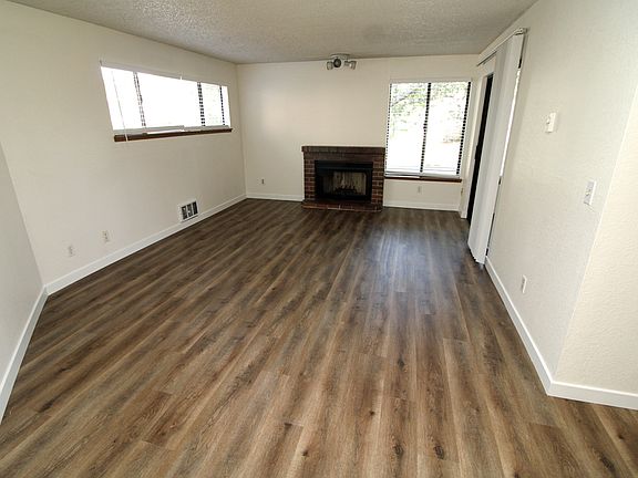2nd image of 22027 6th Ave S