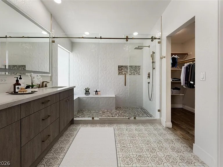8429 Honeywood Cir — Photo 60