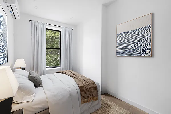Bedroom, photo 6