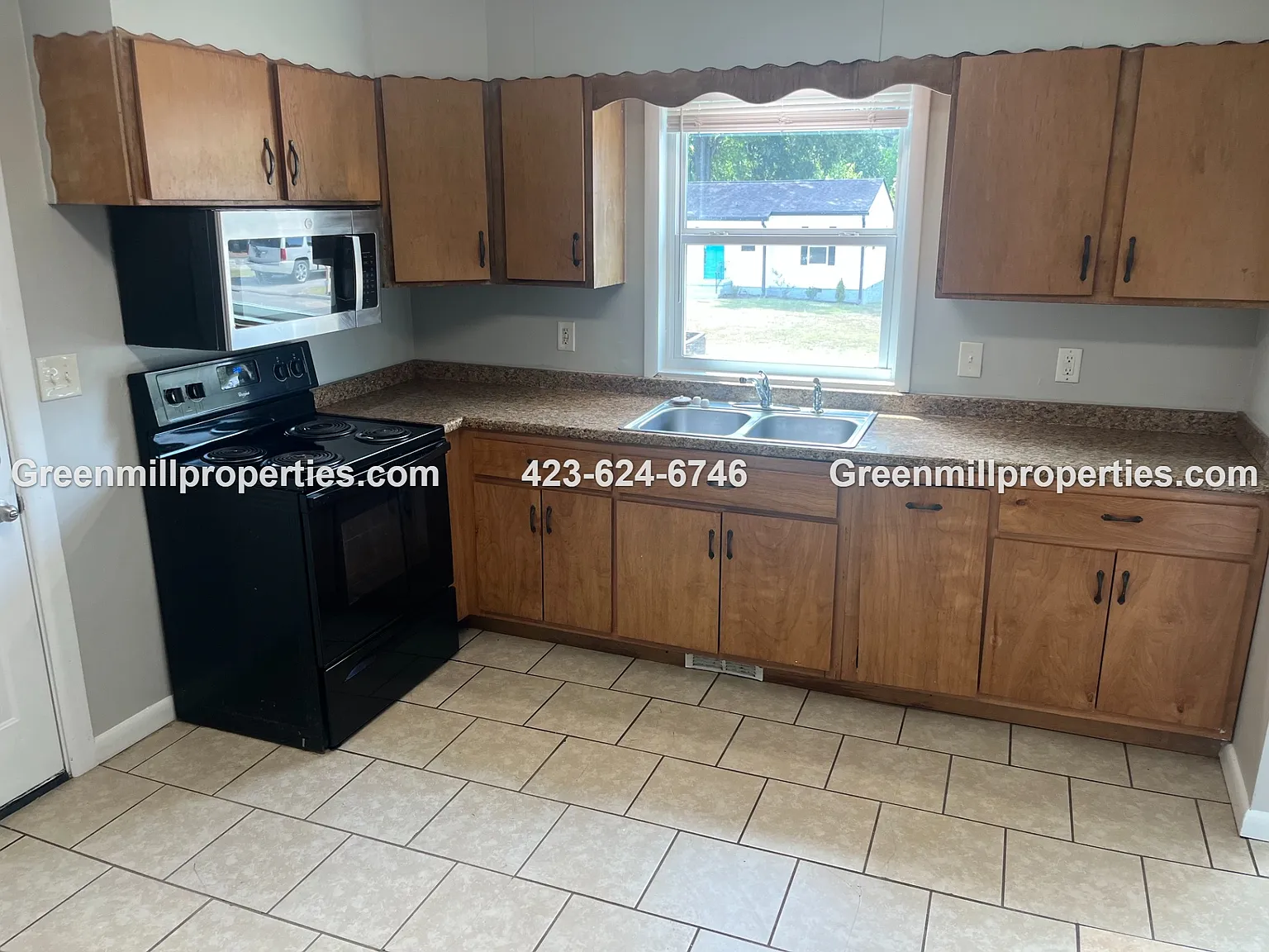 3 bed, 1090 sqft, $1,795 — Photo 3