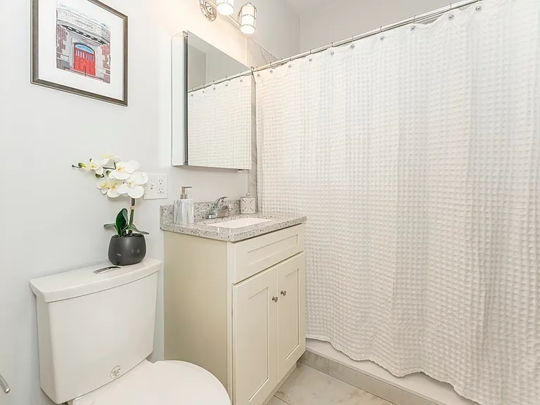 172 Boylston St #3 — Photo 17