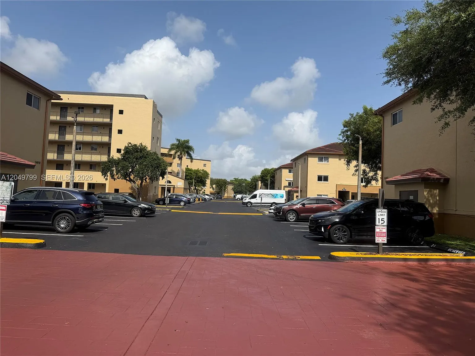 Waterview Condo — Photo 2