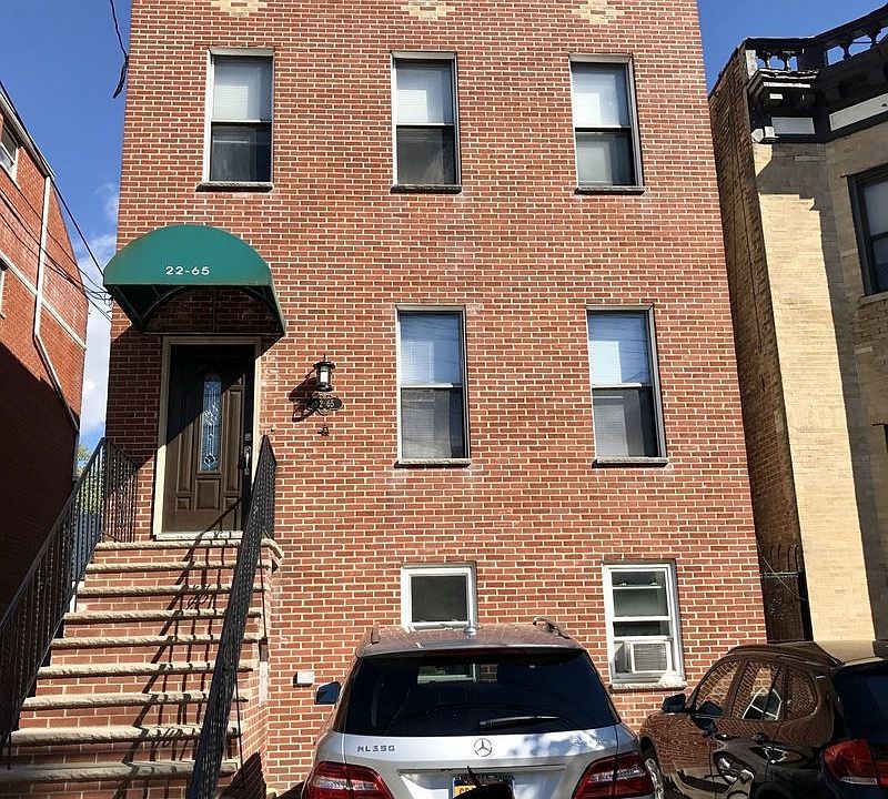 1st image of 2265 33rd St APT 1