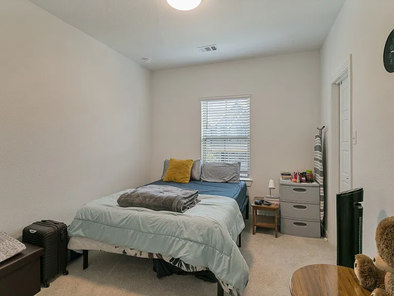 1212 Carnation Dr — Photo 18