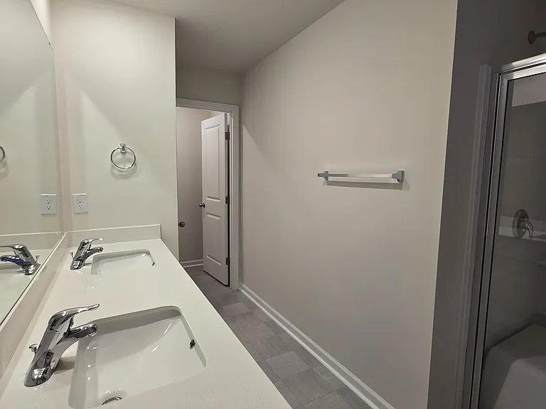 1677 Hallview Ct — Photo 7