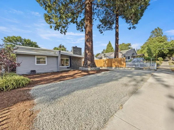 1415 E Main St, Medford, OR 97504