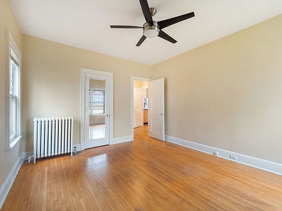 5th image of 2450 Blaisdell Ave #1