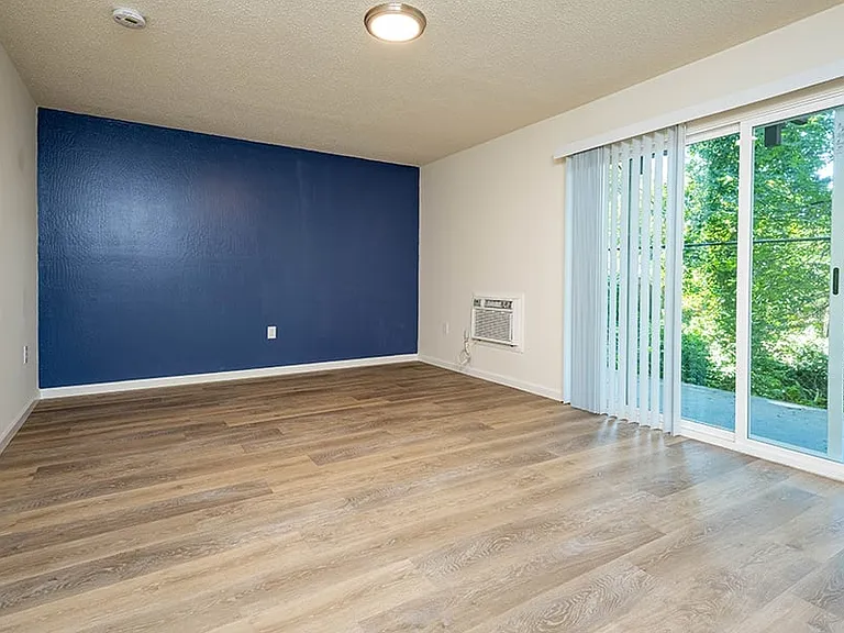 LOTUS APARTMENTS — Photo 17