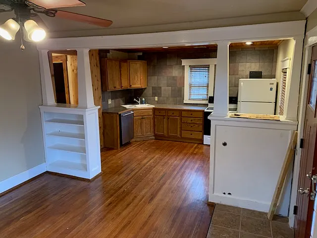 1539 S Jefferson Ave — Photo 2