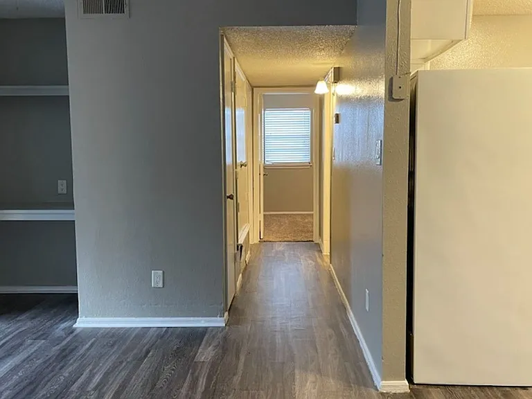 Bryant Grove Apartments — Photo 59