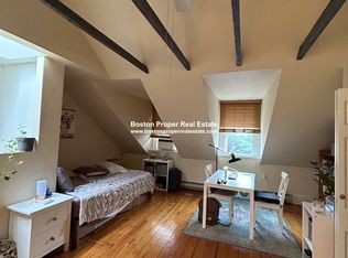 32 Irving St #PENTHOUSE, Boston, MA 02114