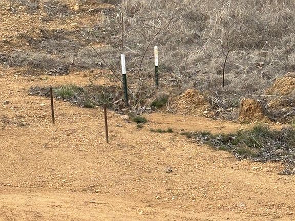 4th image of 483 Upton Rd