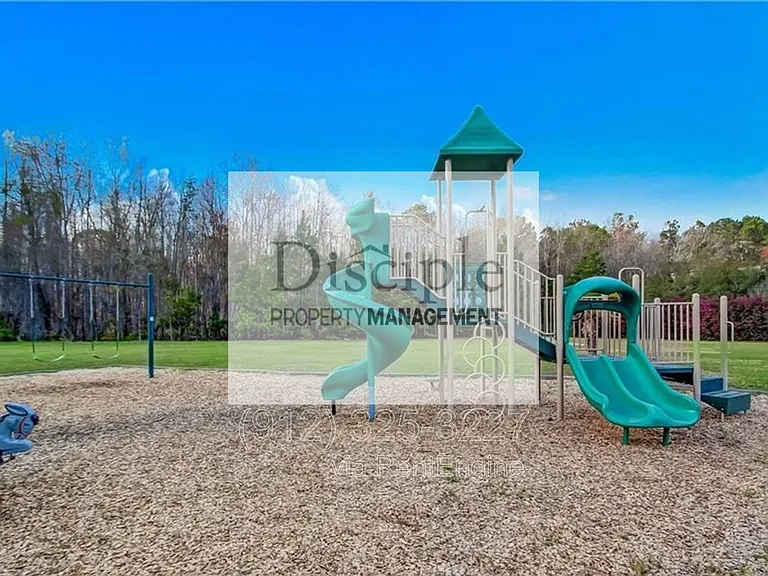 169 Regency Cir — Photo 48