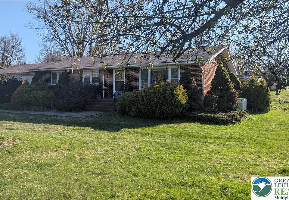 1st image of 744 S Dogwood Rd