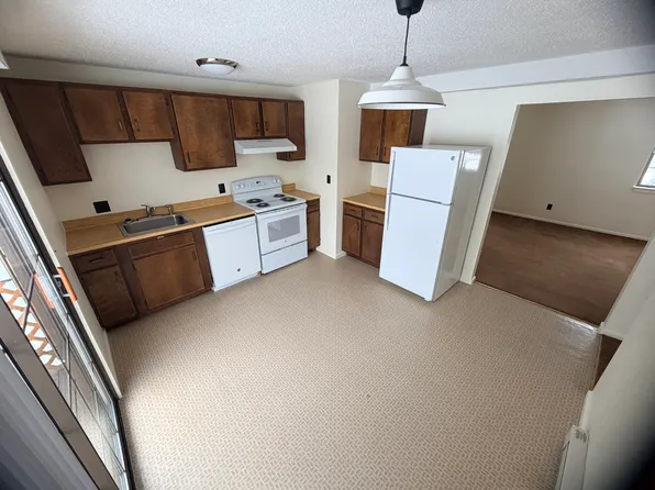 9 Penwood Dr #4, Concord, NH 03303