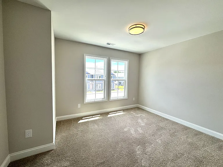 100 Loren Rd — Photo 14
