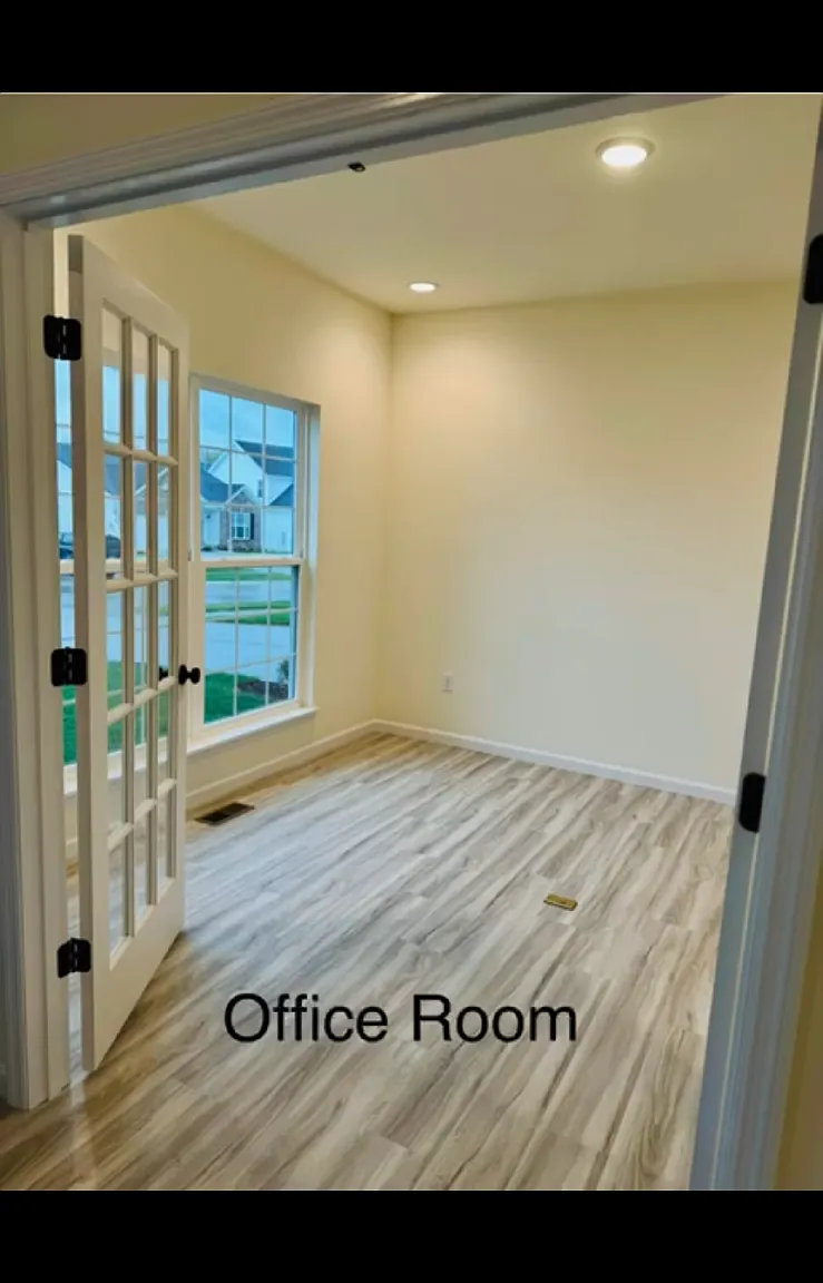 3 bed, 2.5 bath, 2544 sqft, $2,995 — Photo 2