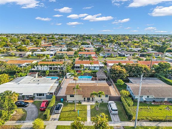 2nd image of 8818 SW 16th St