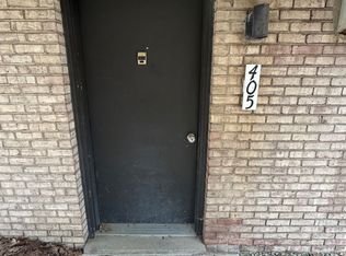 405 Lunar Ln, Coraopolis, PA 15108