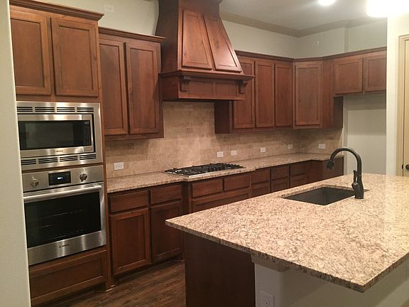 2nd image of 1216 Chapel Hill Ct