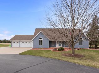 4801 Buena Park Rd, Waterford, WI 53185
