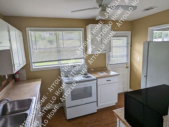 4th image of 1317 14th Ave E