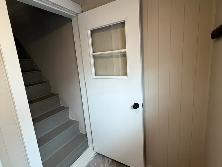 435 Gold St — Photo 9