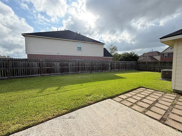 2131 Pickwick Pines Dr — Photo 23