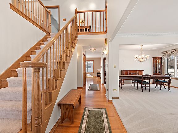 4th image of 16704 Farmview Ct