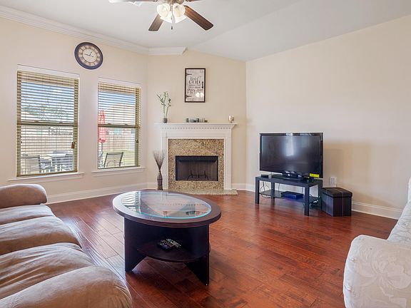 4th image of 7469 Saints Circle Dr