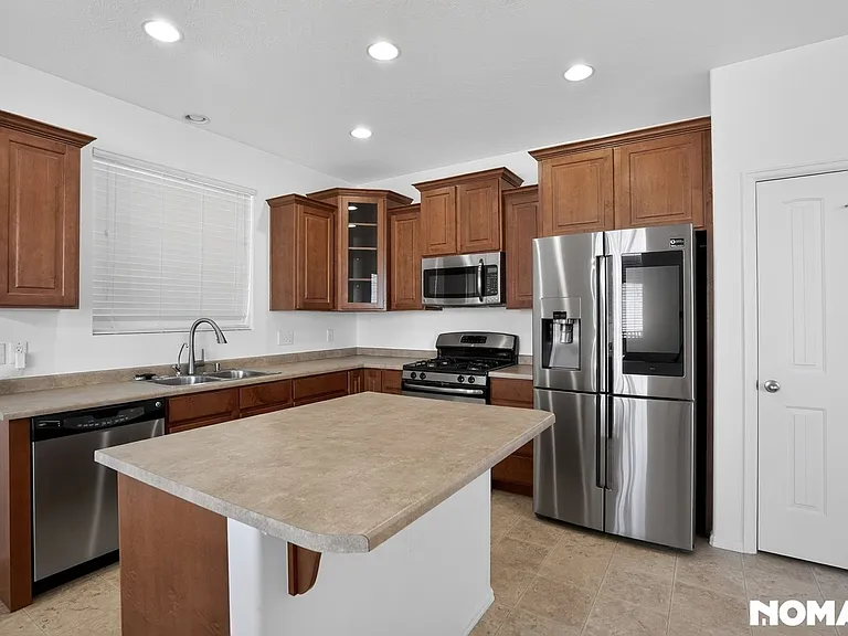 5459 N Chestnut St — Photo 11