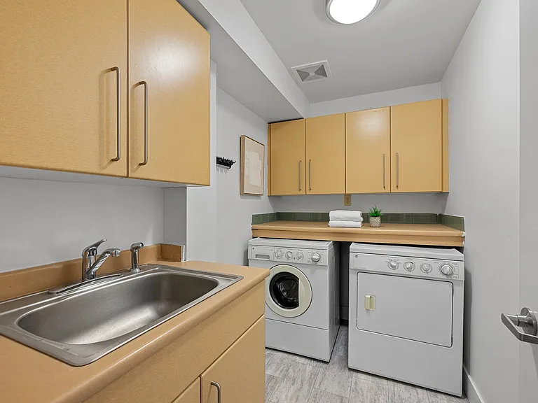 1550 Eastlake Ave E #404 — Photo 24