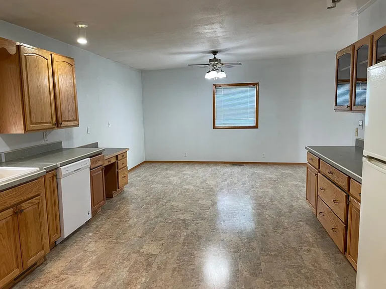 2408 Main St — Photo 6