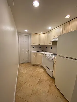 Rented by CitySites Real Estate Group | media 1