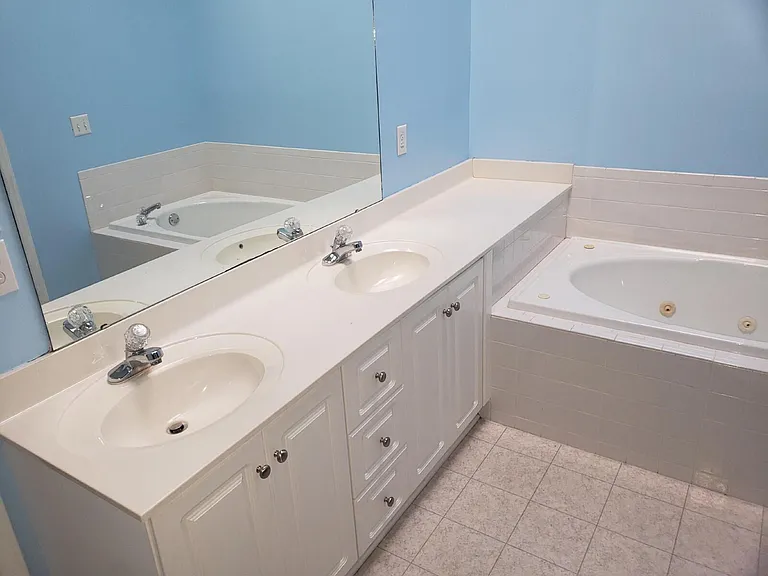 120 Breezewood Dr — Photo 13