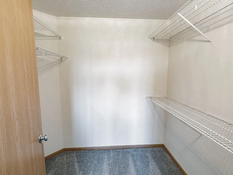 Lexington Ridge Apartments — Photo 36