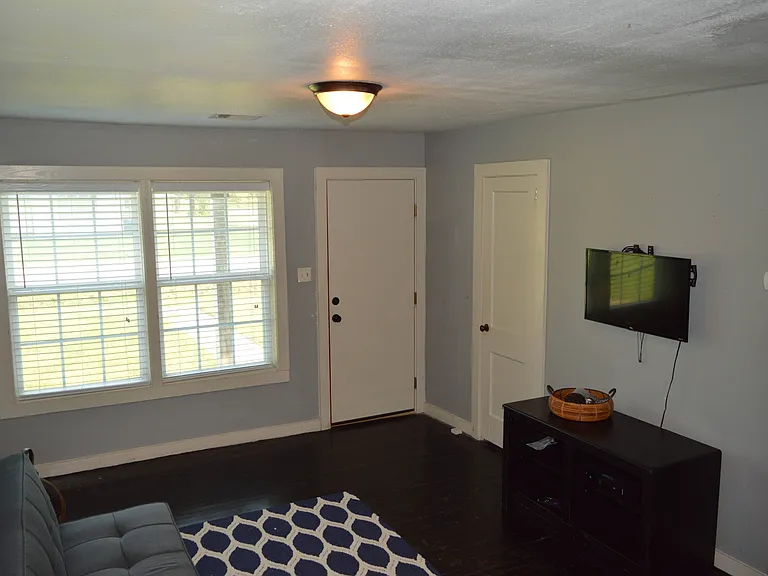 130 Dooley St — Photo 15
