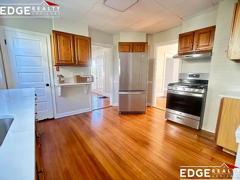 6 Arden St — Photo 1