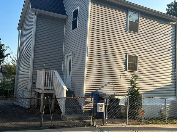 7 Crown Street, Waterbury, CT 06704