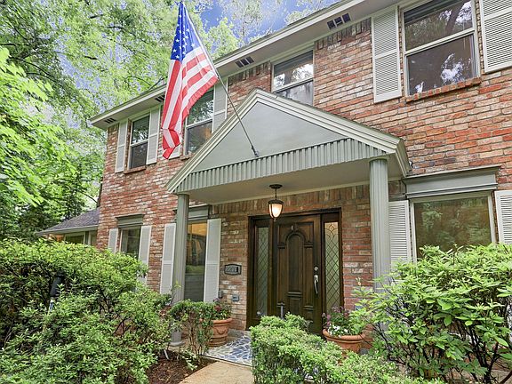 3rd image of 2203 Woods Estates Dr
