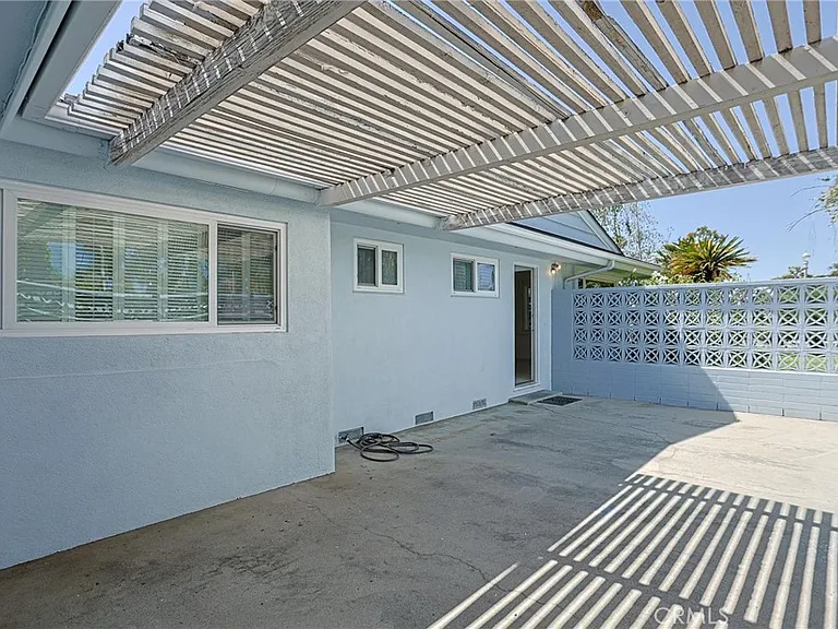 1200 W Rowan St — Photo 31