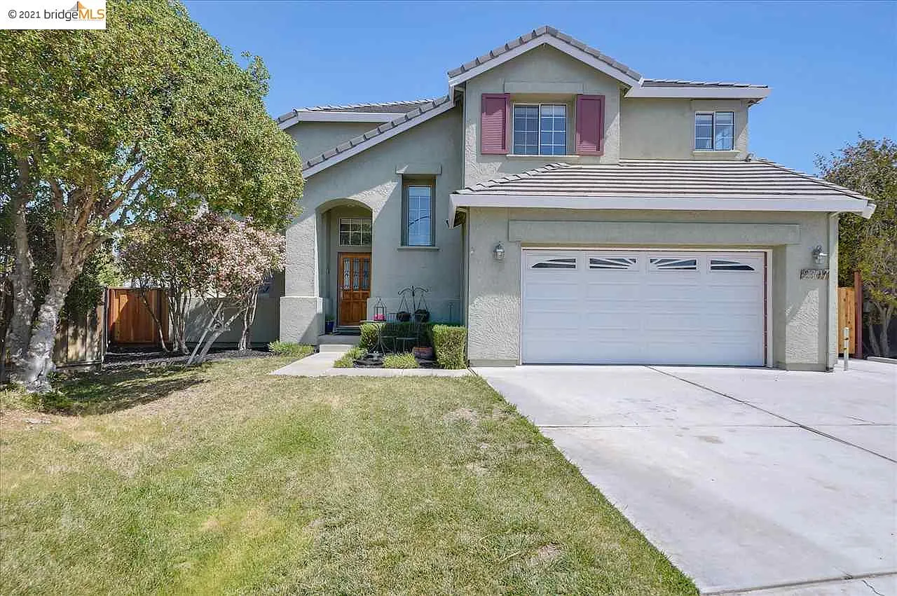 2307 Newport Pl photo 1