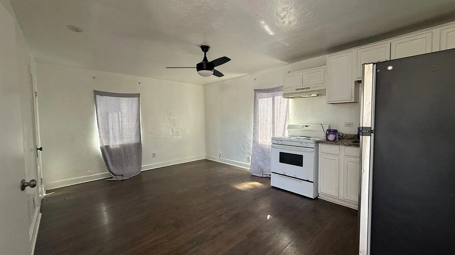1 bed, 2230 sqft, $700 — Photo 1