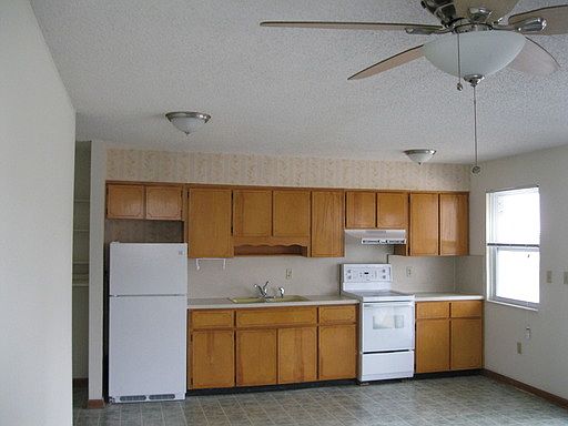 3rd image of 1125 1st St S APT 1